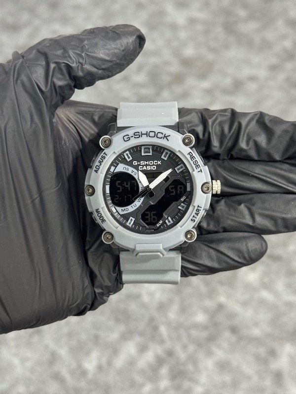 G-SHOCK 4 GRIS
