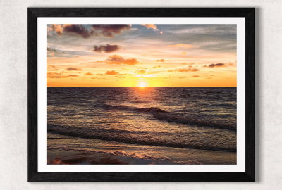 Danza del mar al atardecer
