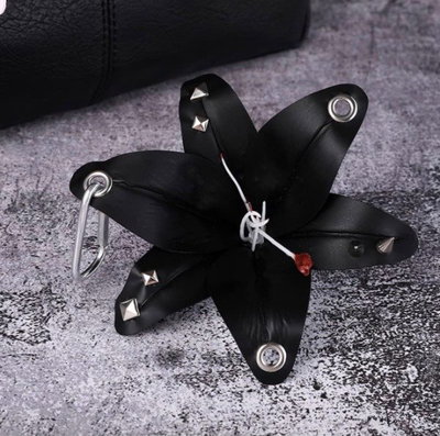 Llavero Lilium Black