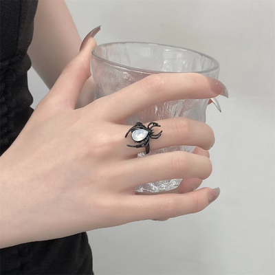 Anillo Araña