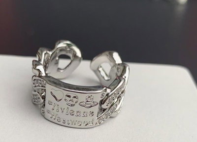 Anillo Vivienne Westwood Skull