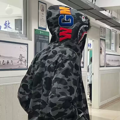 Campera Bape Shark Gris