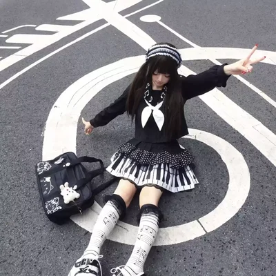 Pollera Piano