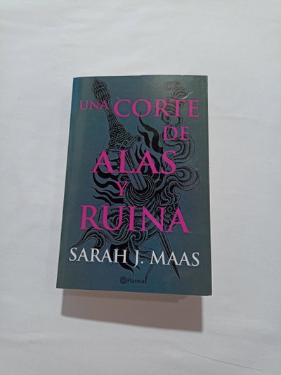 Una corte de alas y ruina