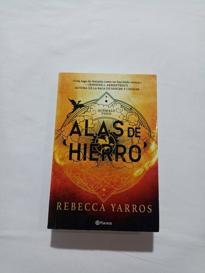 Alas de hierro