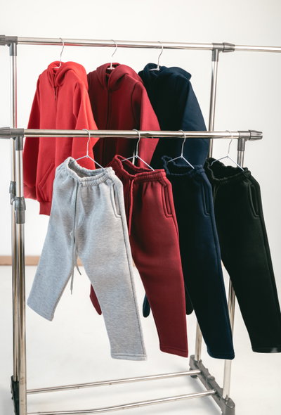 Pantalón friza invisible escolar