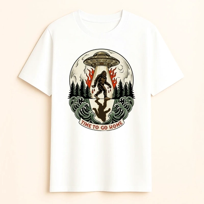Remera Clásica "Time To Go Home" (Bigfoot & UFO)