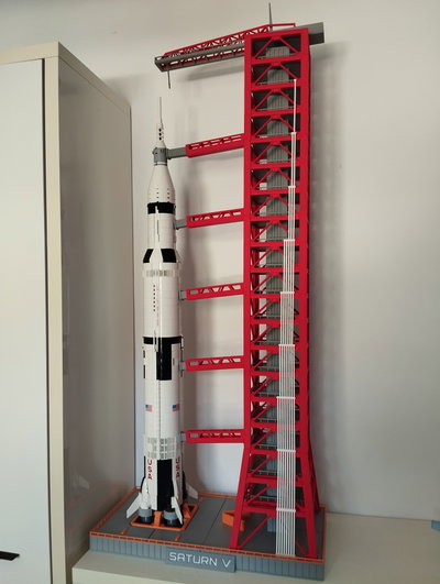 Torre Lanzamiento Saturno V de 130CM
