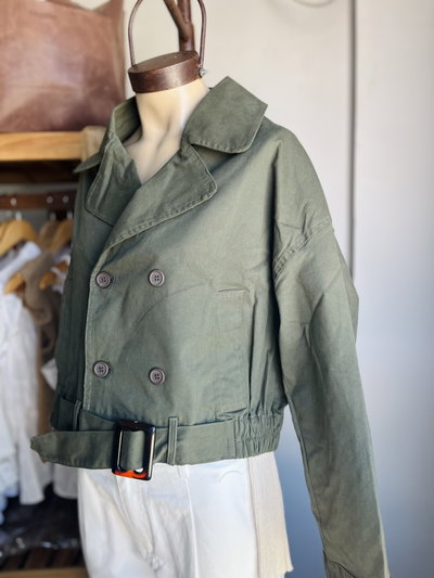 Trench corto verde