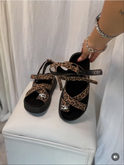 Sandalias