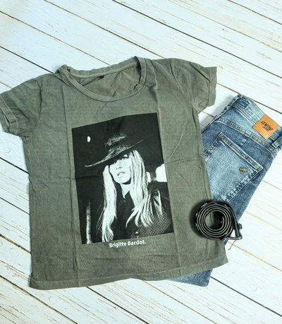 remera  Bardot gris claro 