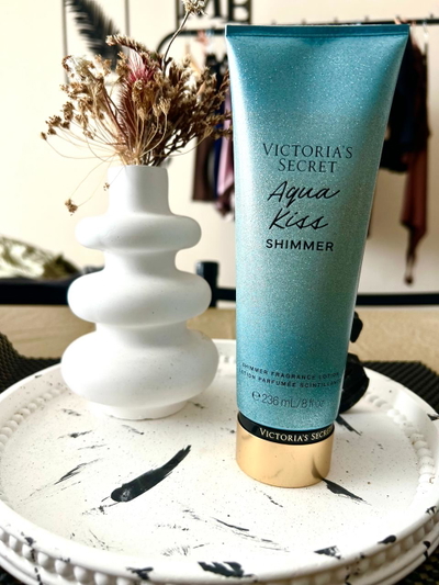 Loción Corporal Aqua Kiss Shimmer – Victoria’s Secret
