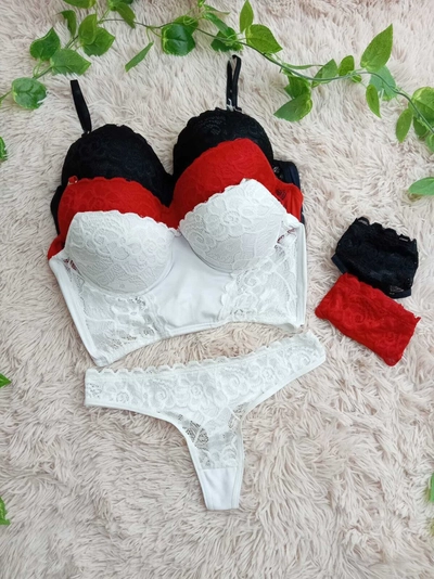 BUSTIER TAZA SOFT DE PUNTILLAS Y COLALES