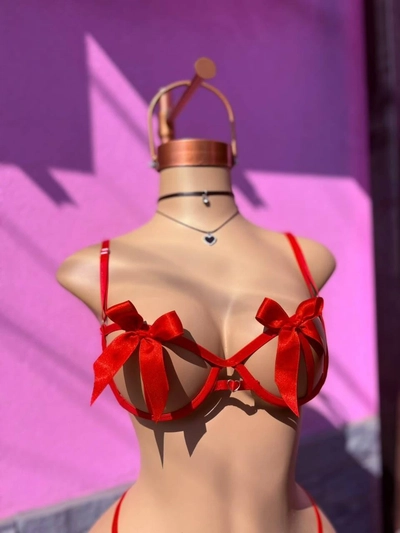 CONJUNTO EROTICO CON MOÑITO Y ARO