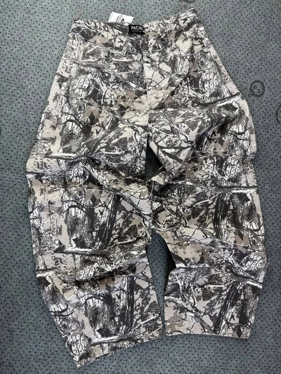 PANTALÓN BAGGY CAMUFLADO