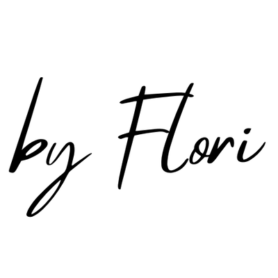 Logo BY FLORI INDUMENTARIA