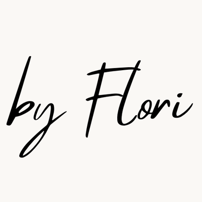Logo BY FLORI INDUMENTARIA