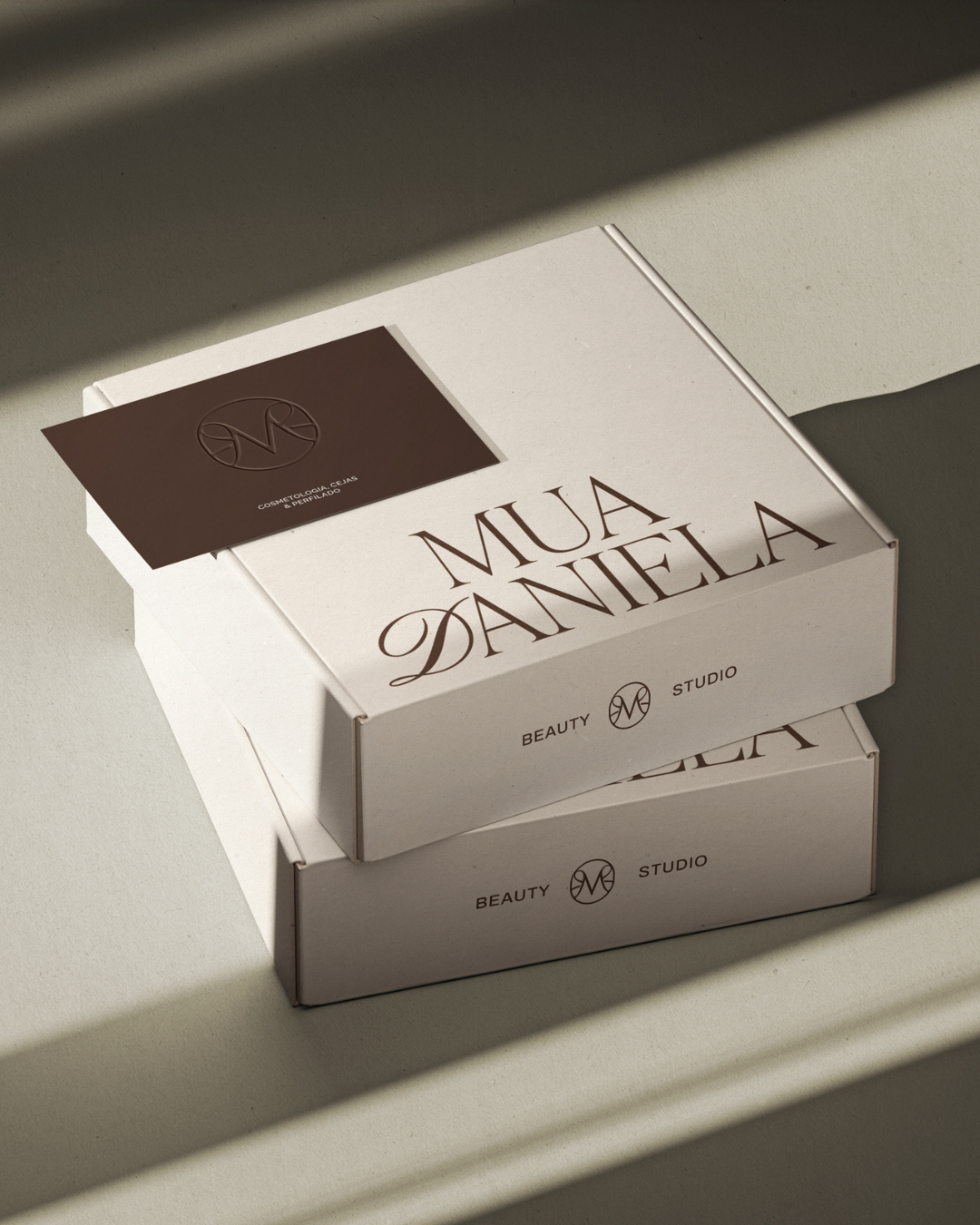 Mua Daniela: pieza 2 de la identidad